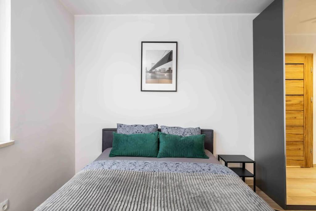 Apartment Ochota District By Urban Wake